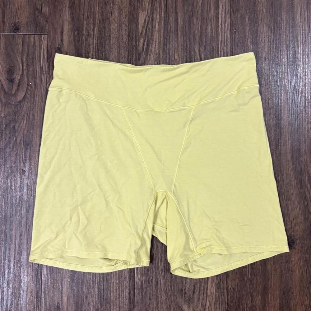 Lululemon Women's Yellow Shorts
